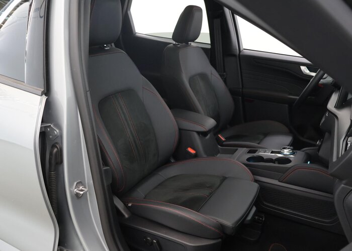Ford Kuga 2.5 PHEV ST-Line X Black Pack