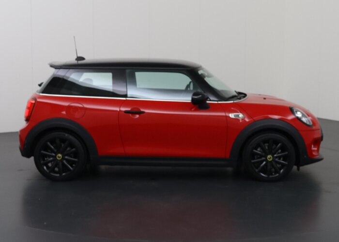 MINI Electric Charged 33 kWh