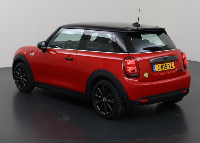 MINI Electric Charged 33 kWh