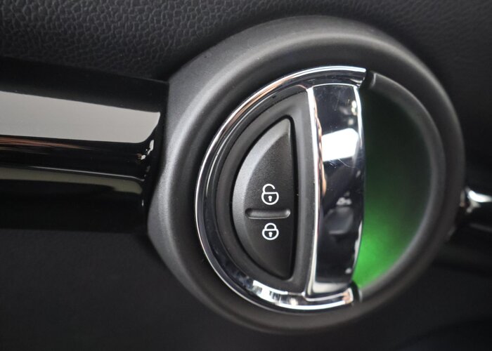 MINI Electric Charged 33 kWh