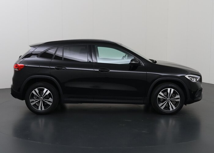 Mercedes-Benz GLA 250 e Business Line