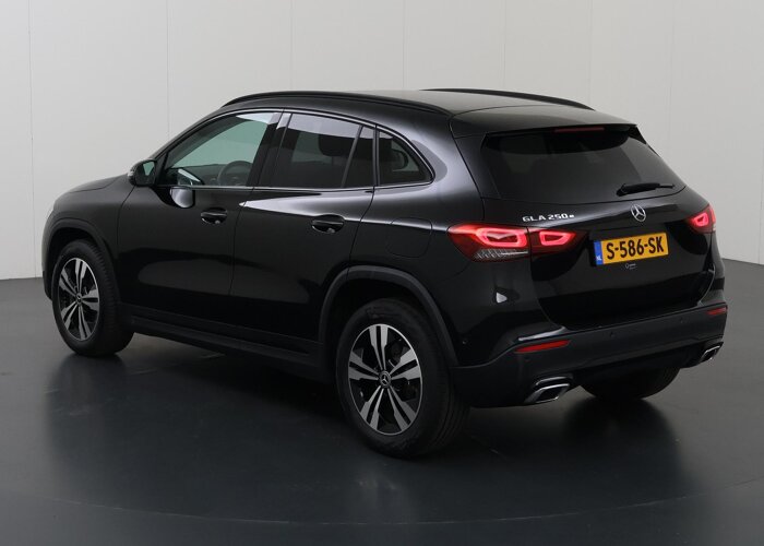 Mercedes-Benz GLA 250 e Business Line