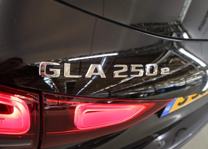 Mercedes-Benz GLA 250 e Business Line