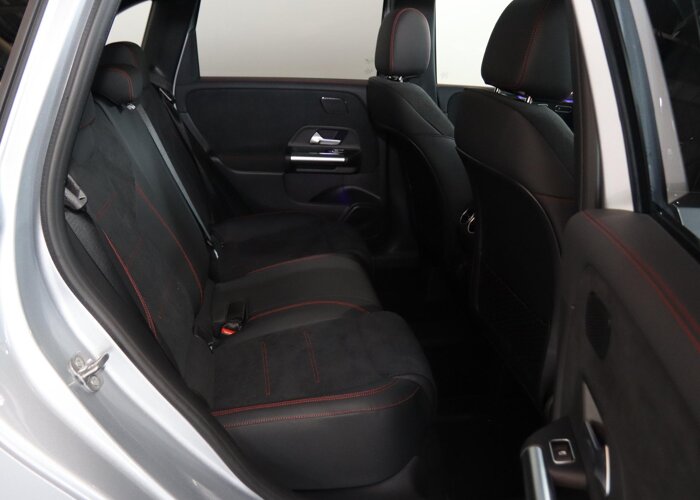 Mercedes-Benz B-Klasse 250e Business Solution AMG