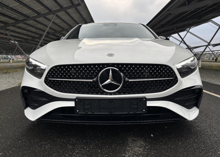 Mercedes-Benz A-Klasse 180 Star Edition AMG Line