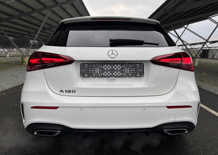 Mercedes-Benz A-Klasse 180 Star Edition AMG Line