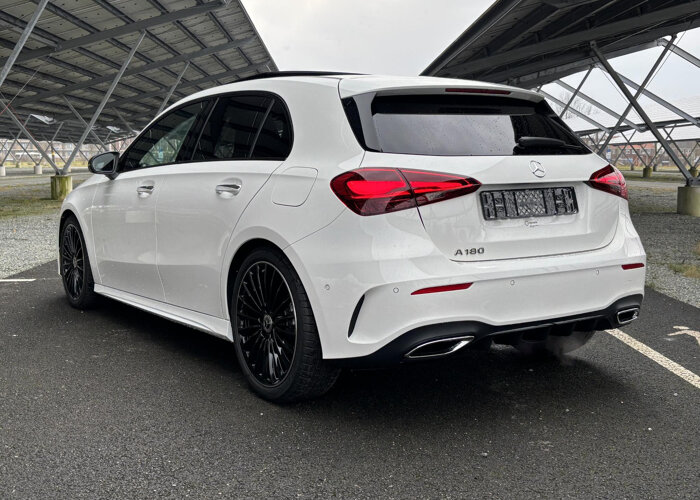 Mercedes-Benz A-Klasse 180 Star Edition AMG Line