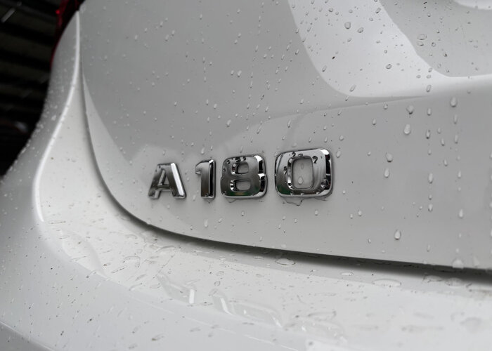 Mercedes-Benz A-Klasse 180 Star Edition AMG Line