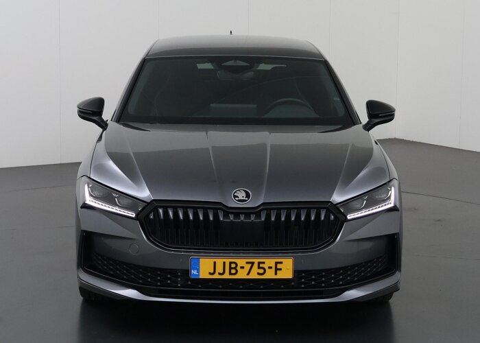 Škoda Superb 1.5 TSI PHEV Sportline Business