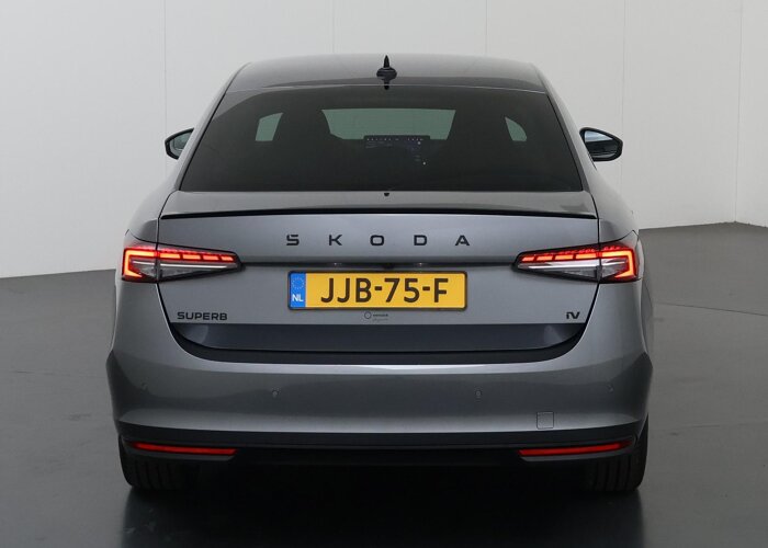 Škoda Superb 1.5 TSI PHEV Sportline Business