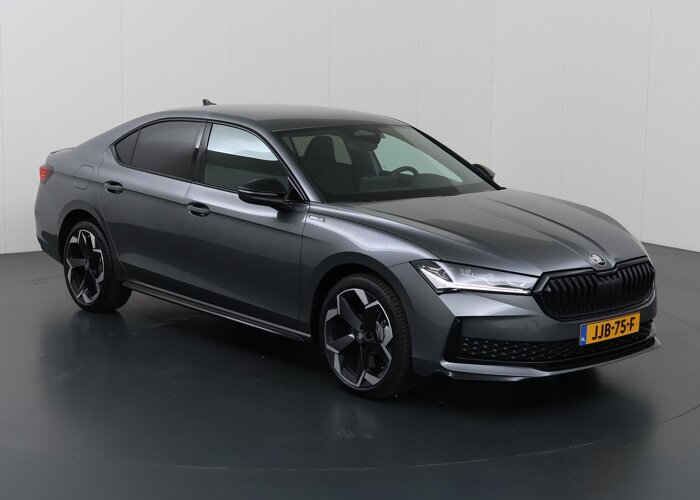 Škoda Superb 1.5 TSI PHEV Sportline Business