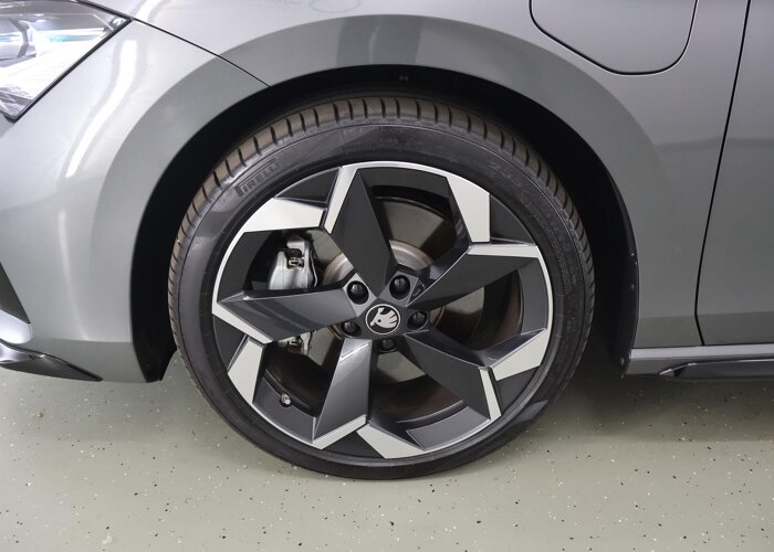 Škoda Superb 1.5 TSI PHEV Sportline Business