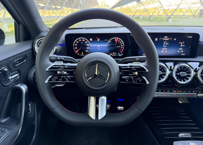 Mercedes-Benz A-Klasse 250e Business Solution AMG