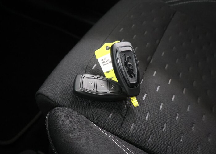 Ford Puma 1.0 EcoBoost Hybrid Titanium