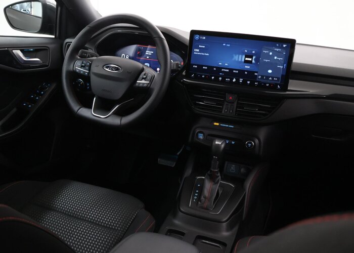 Ford Focus 1.0 EcoBoost Hybrid ST Line X