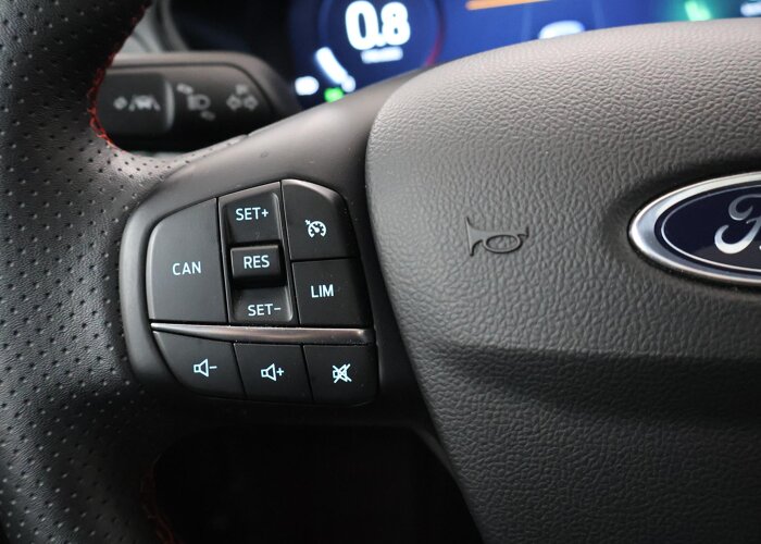 Ford Focus 1.0 EcoBoost Hybrid ST Line X