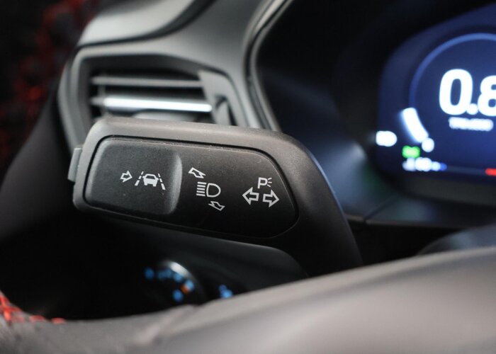 Ford Focus 1.0 EcoBoost Hybrid ST Line X
