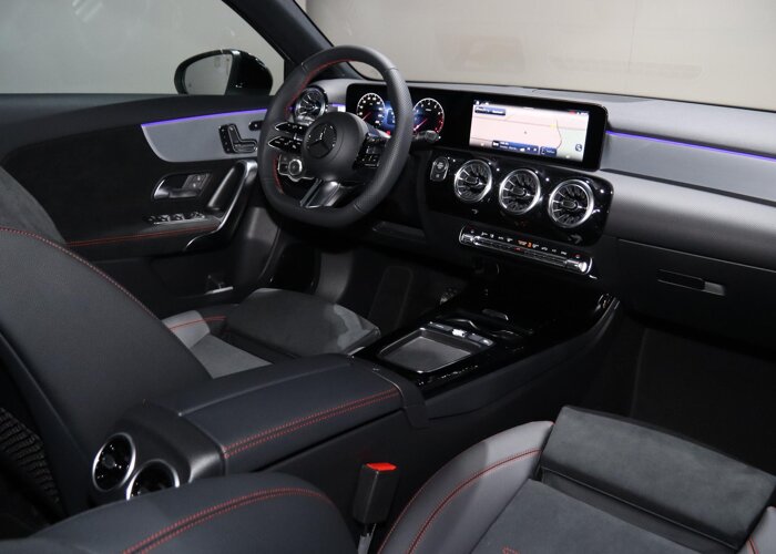 Mercedes-Benz A-Klasse 180 Business Solution AMG