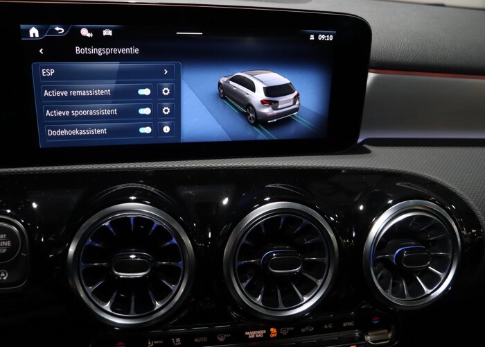 Mercedes-Benz A-Klasse 180 Business Solution AMG