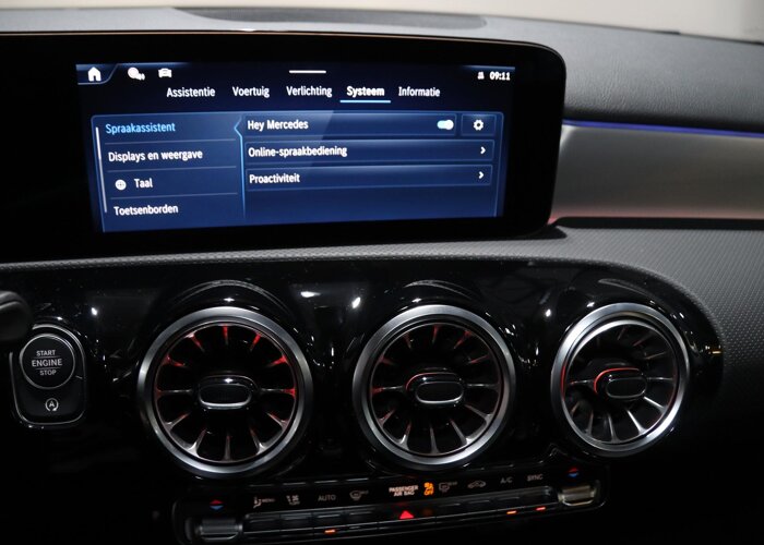 Mercedes-Benz A-Klasse 180 Business Solution AMG