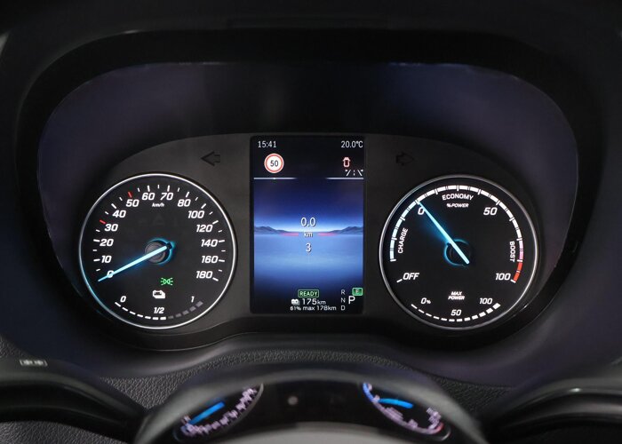 Mercedes-Benz eSprinter 314 L2 H2 PRO | 56 kWh |