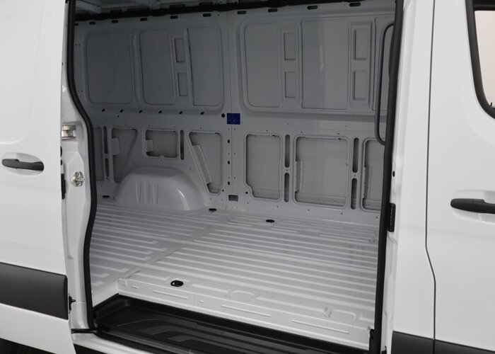 Mercedes-Benz Sprinter 315 CDI | L2 H1 | RWD | PRO