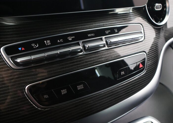 Mercedes-Benz EQV 300 L2 | 7-ZITS | BUSINESS SOLUTION LIMITED