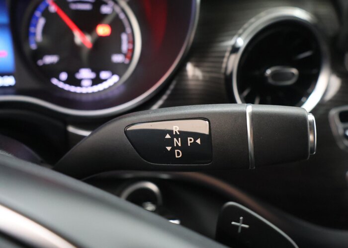 Mercedes-Benz EQV 300 L2 | 7-ZITS | BUSINESS SOLUTION LIMITED