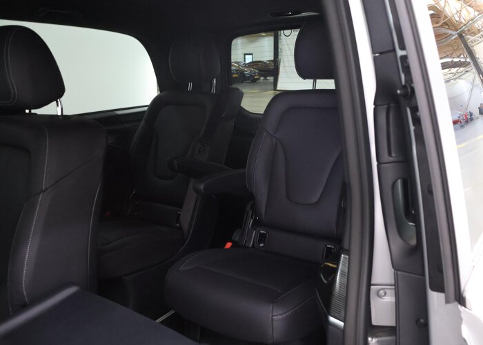 Mercedes-Benz EQV 300 L2 | 7-ZITS | BUSINESS SOLUTION LIMITED