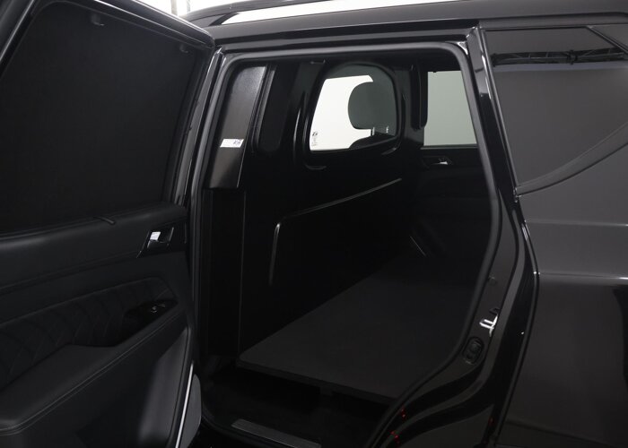 SsangYong Rexton 2.2 E-XDI | 4WD | 3500 KG. AHW | BLACKLINE |