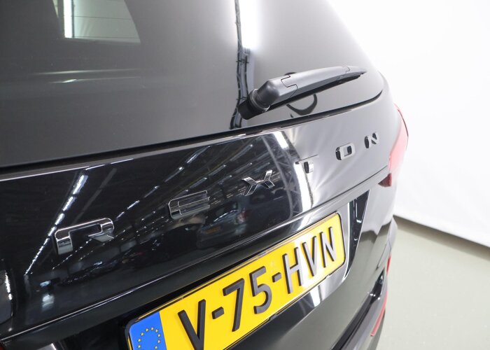 SsangYong Rexton 2.2 E-XDI | 4WD | 3500 KG. AHW | BLACKLINE |