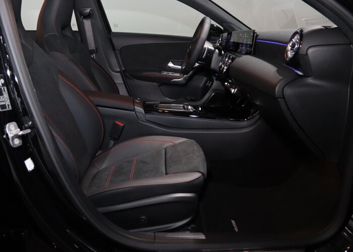 Mercedes-Benz A-Klasse 250e Business Solution AMG