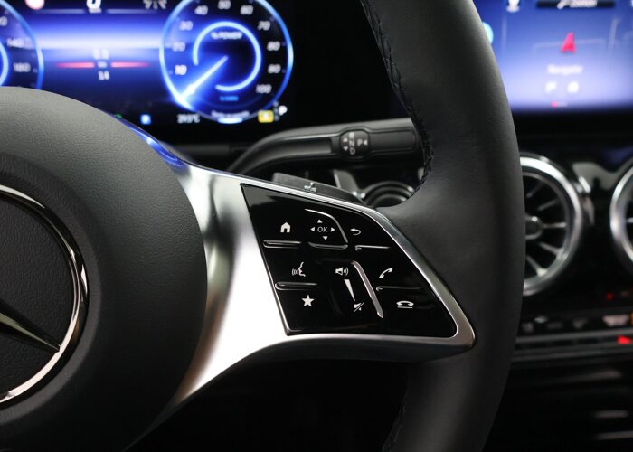 Mercedes-Benz EQA 250+ Business Solution Luxury 71 kWh