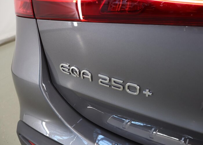 Mercedes-Benz EQA 250+ Business Solution Luxury 71 kWh