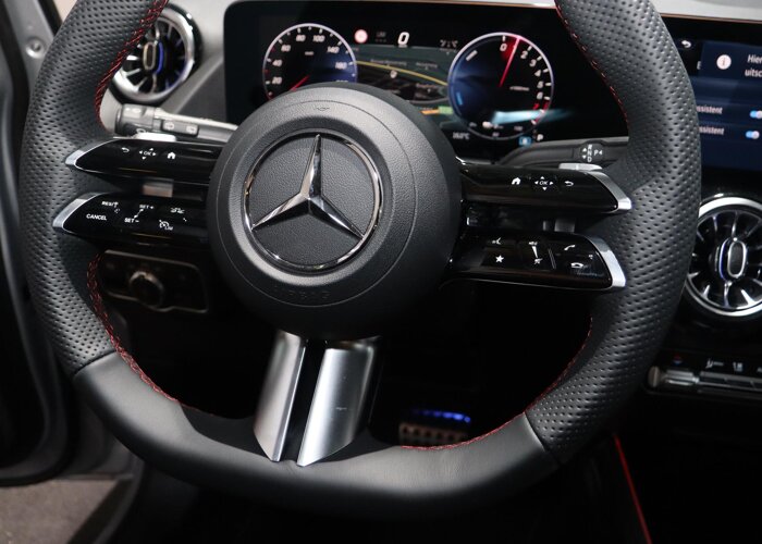 Mercedes-Benz B-Klasse 250e Business Solution AMG