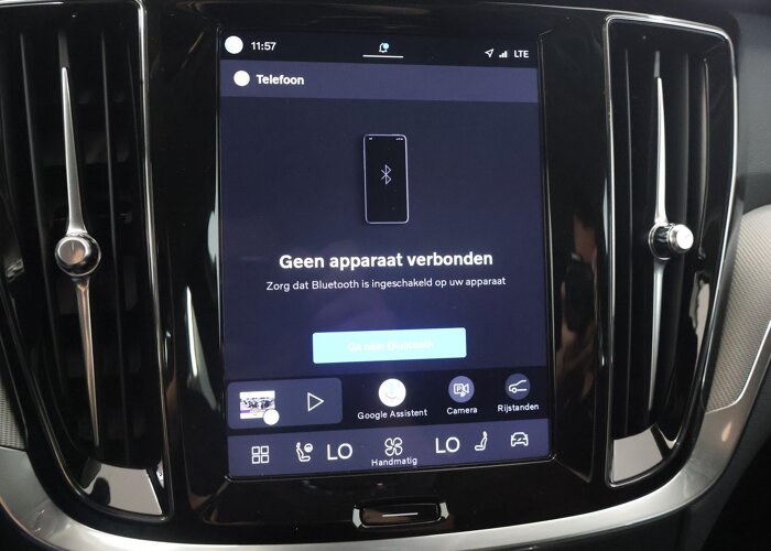 Volvo V60 2.0 T8 Plug-in hybrid AWD Plus Dark