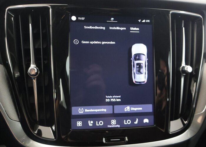 Volvo V60 2.0 T8 Plug-in hybrid AWD Plus Dark