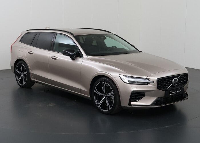 Volvo V60 2.0 T8 Plug-in hybrid AWD Plus Dark