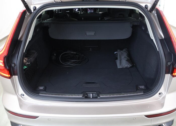 Volvo V60 2.0 T8 Plug-in hybrid AWD Plus Dark