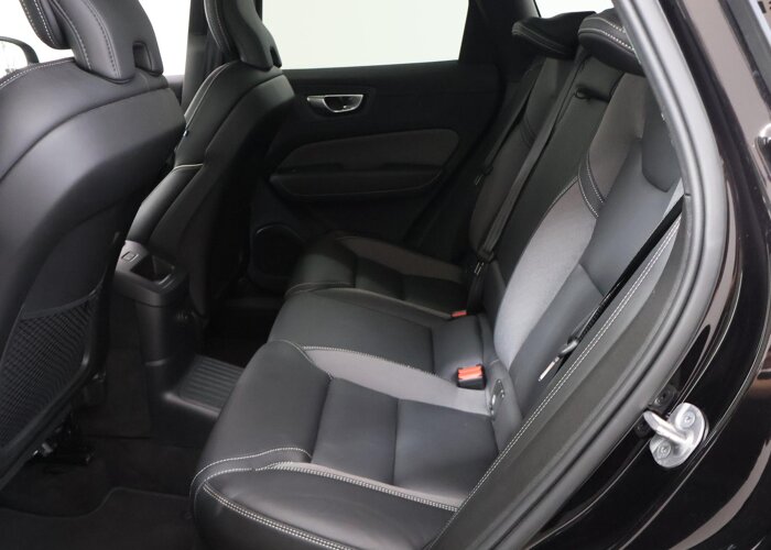 Volvo XC60 2.0 T8 Plug-in hybrid AWD Plus Dark