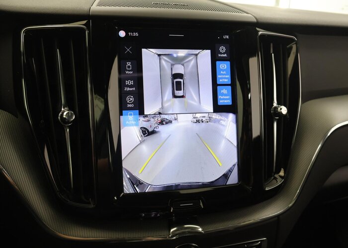 Volvo XC60 2.0 T8 Plug-in hybrid AWD Plus Dark