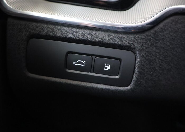 Volvo XC60 2.0 T8 Plug-in hybrid AWD Plus Dark