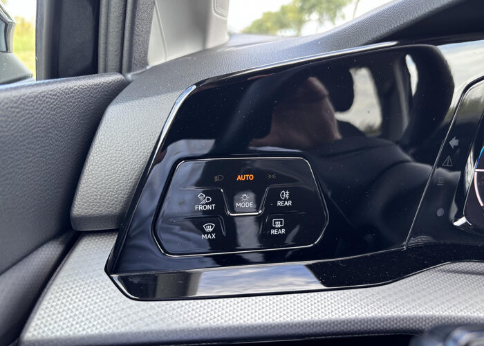 Volkswagen Golf 1.5 TSI Active