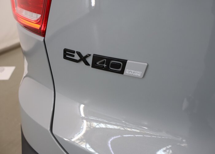 Volvo EX40 Single Motor Extended Range Ultra Black Ed. 82 kWh