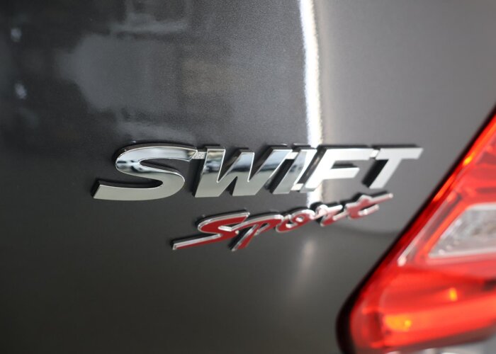 Suzuki Swift 1.4 Sport Smart Hybrid