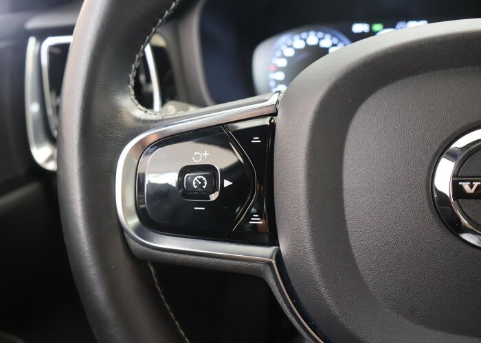 Volvo V60 2.0 B3 R-Design