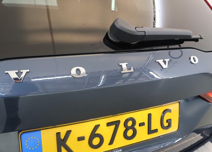 Volvo V60 2.0 B3 R-Design