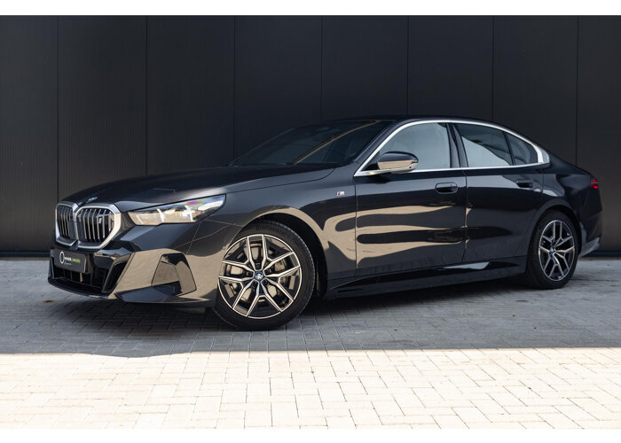 BMW i5 eDrive40 84 kWh
