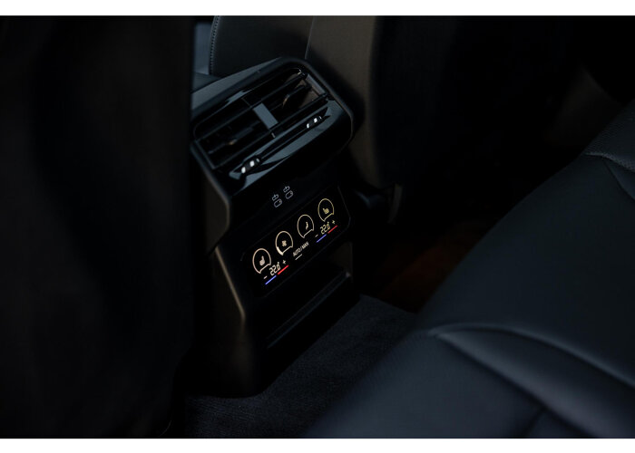 BMW i5 eDrive40 84 kWh