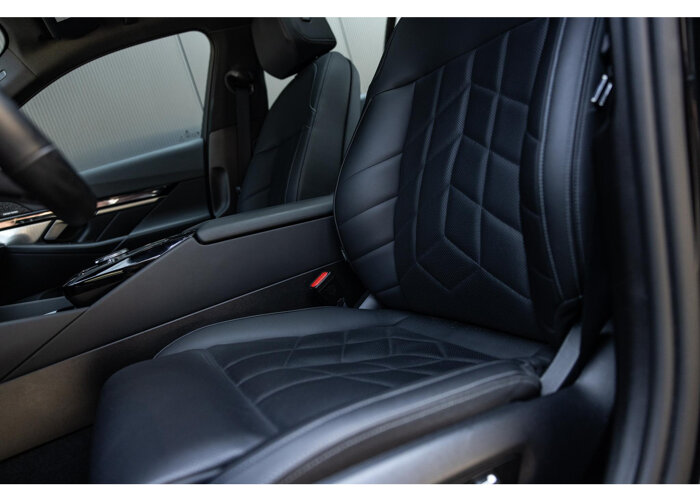 BMW i5 eDrive40 84 kWh
